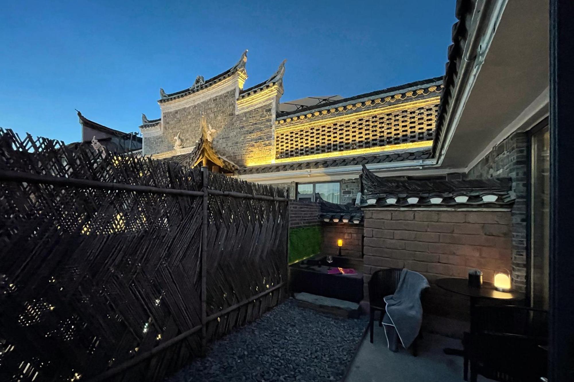 Phoenix Hall House Hotel Fenghuang County Exterior photo