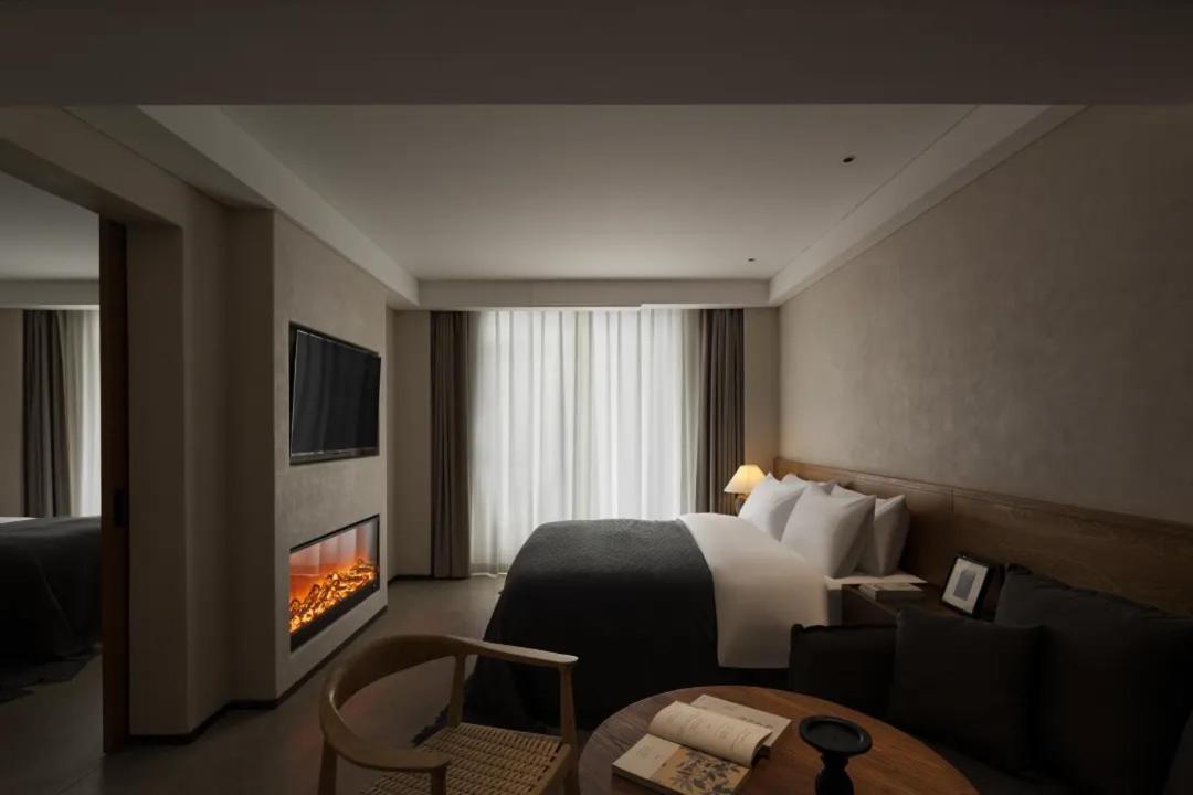 Phoenix Hall House Hotel Fenghuang County Exterior photo