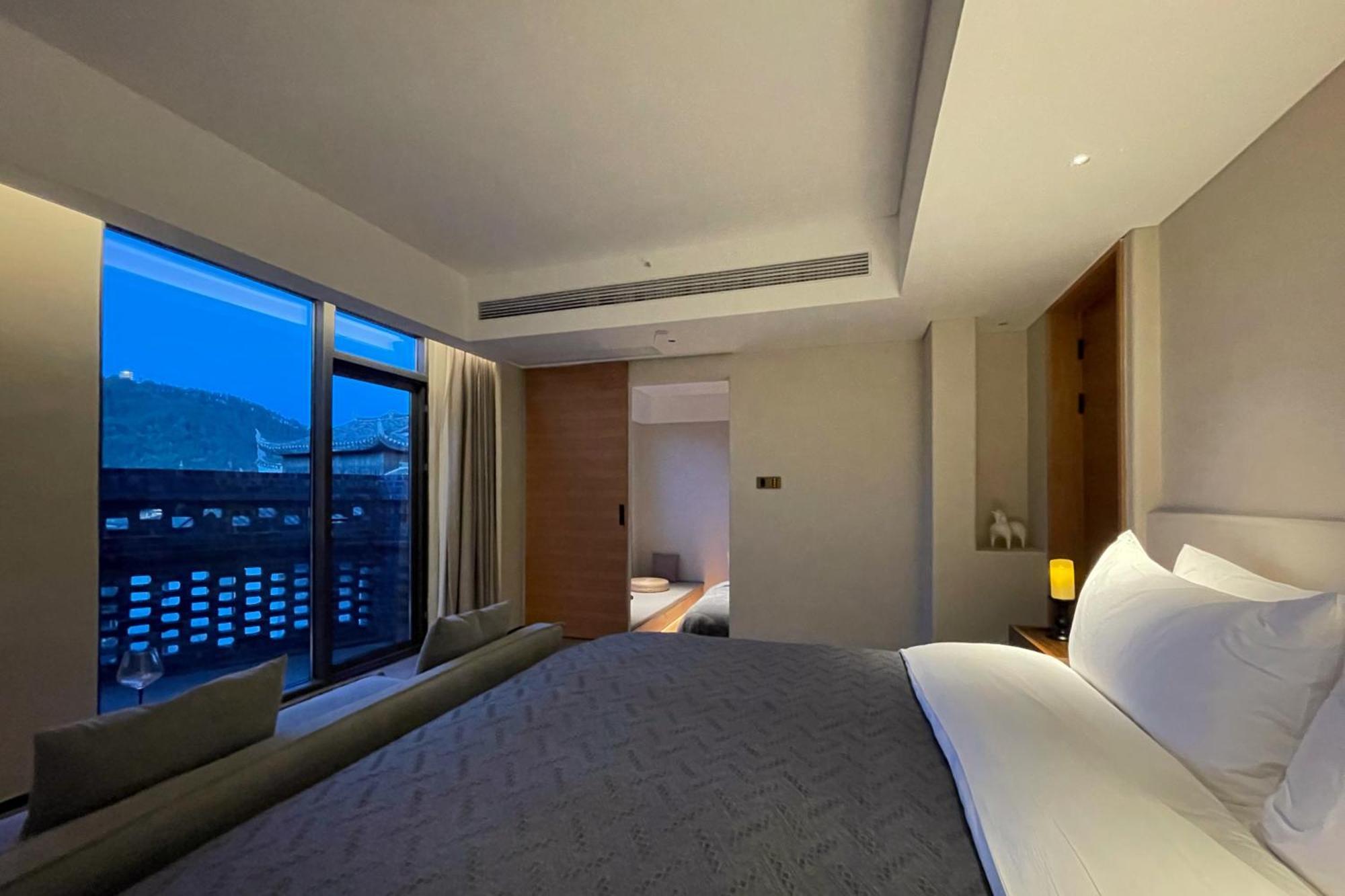 Phoenix Hall House Hotel Fenghuang County Exterior photo